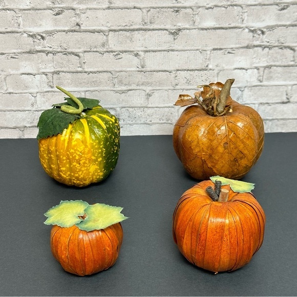 Pumpkins Lot Of 4 Holiday Decor Thanksgiving Fall Decorations - Picture 6 of 9